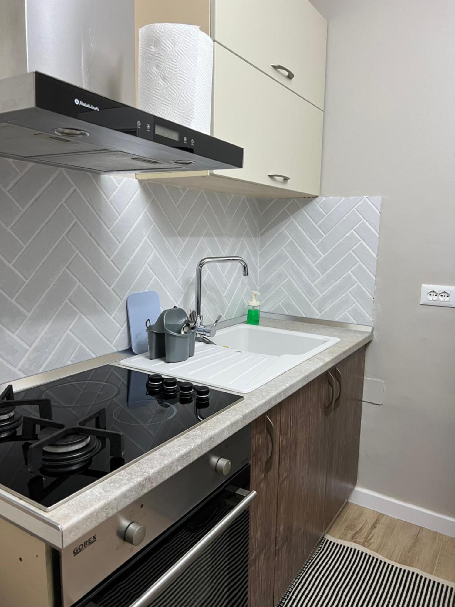 New Bazaar Cane Apartment 2 티라나 외부 사진